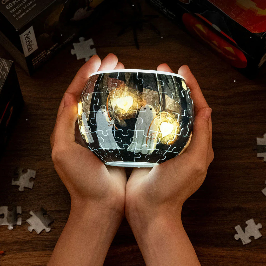 Cozy Evenings at Home: How Puzzles and Candles Create the Perfect Relaxing Atmosphere CardsHouse